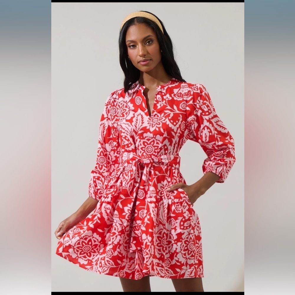 SugarLips Hazen Floral Leola Shift Mini Dress Red Multi